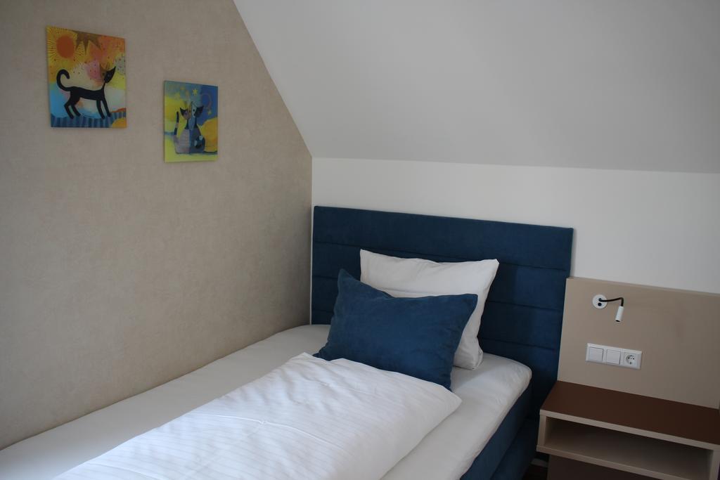 Hotel Rebstoeckle Hagnau Room photo